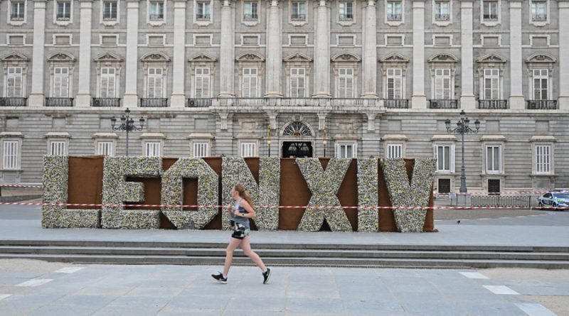 El papa León XIV parte de Roma rumbo a España