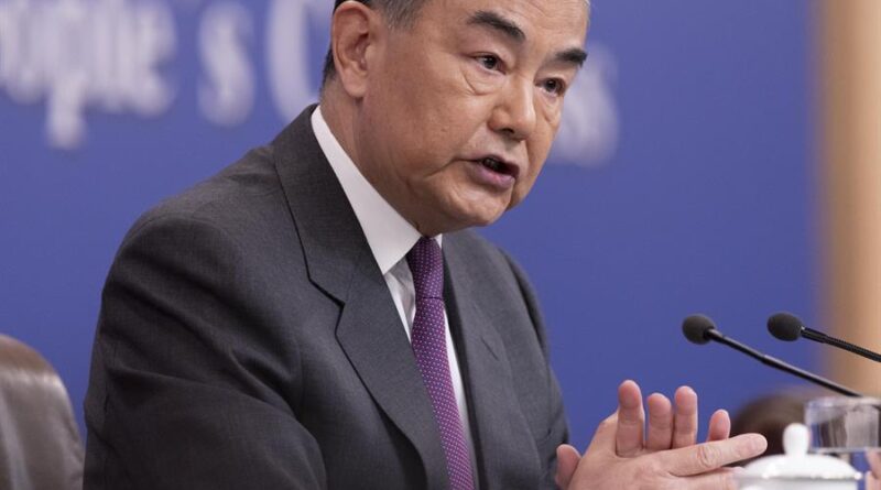 Canciller chino advierte a Blinken sobre problemas crecientes pese a recientes avances