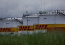 El brent sube el 7 % y roza los 80 dólares tras acabar Trump con el alto el fuego con Irán