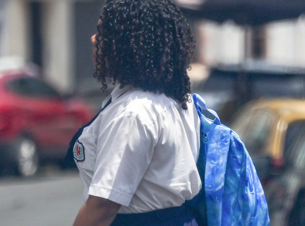 Colegio Abel Bravo reabre controversia por cabello afro de dos estudiantes