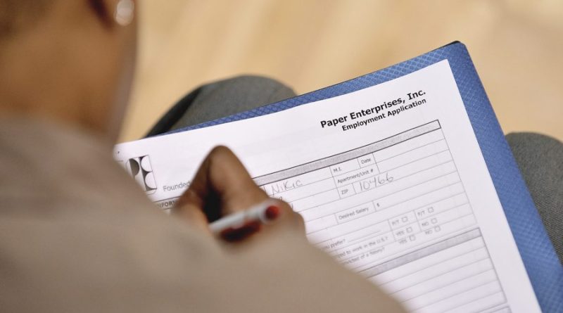 El desempleo en EE.UU. baja en junio al 4,2 % con una creación de 57.000 empleos