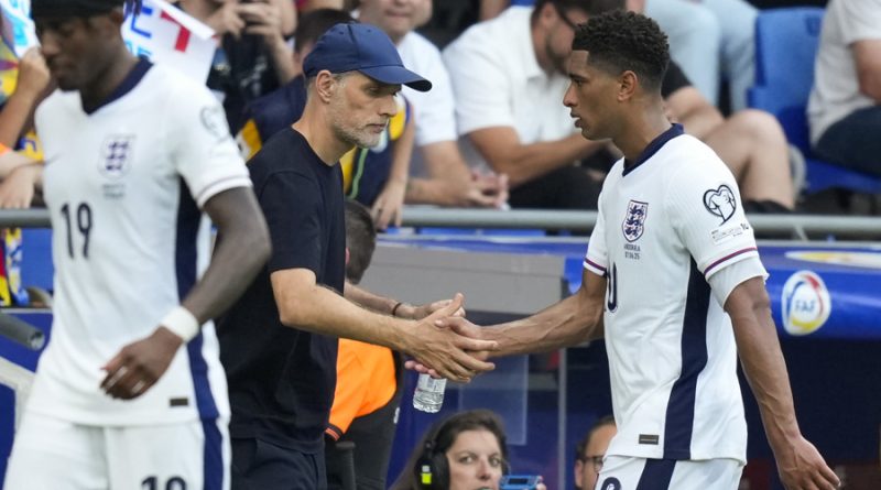 Roban las botas y los balones de la selección inglesa antes de su llegada a Kansas City