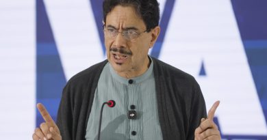 Cepeda responde a De la Espriella: «No nos asustan ni sus rugidos ni sus alaridos»