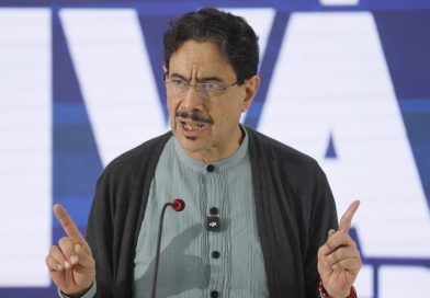 Cepeda responde a De la Espriella: «No nos asustan ni sus rugidos ni sus alaridos»