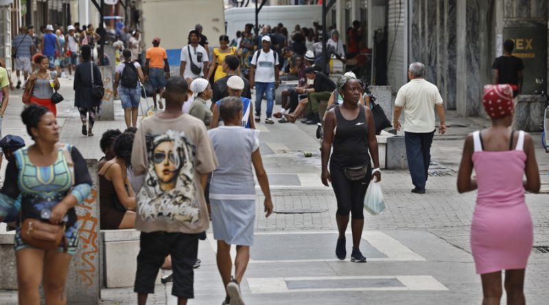 «Más de lo mismo» y «sin soluciones»: Cuba ve con escepticismo el programa de Díaz-Canel