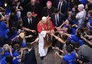 Barcelona recibe al papa con gran expectación y emoción de los fieles