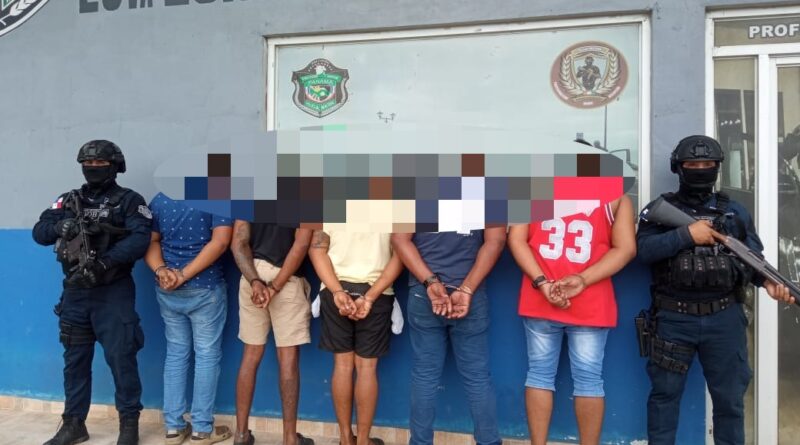 Cinco personas aprehendidas y armas de fuego decomisadas en Chilibre