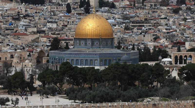 Casi 1.800 colonos israelíes irrumpen en la mezquita Al Aqsa por la fiesta judía de Sucot